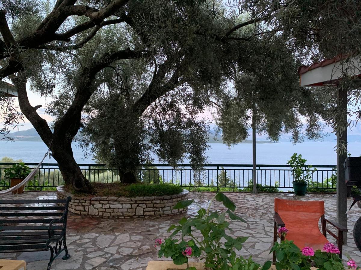 Aparthotel Ionian Melody Nikiana Exterior foto